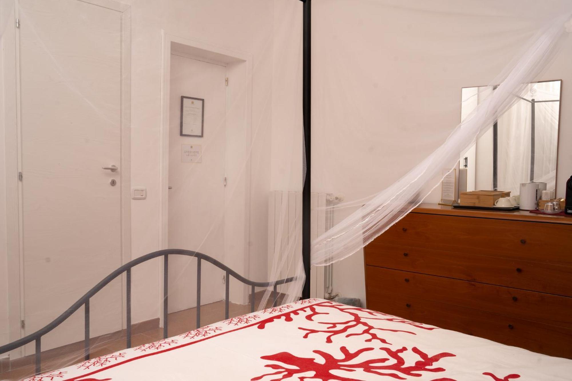 Villa Dan-Rooms In Monopoli Impalata Bagian luar foto
